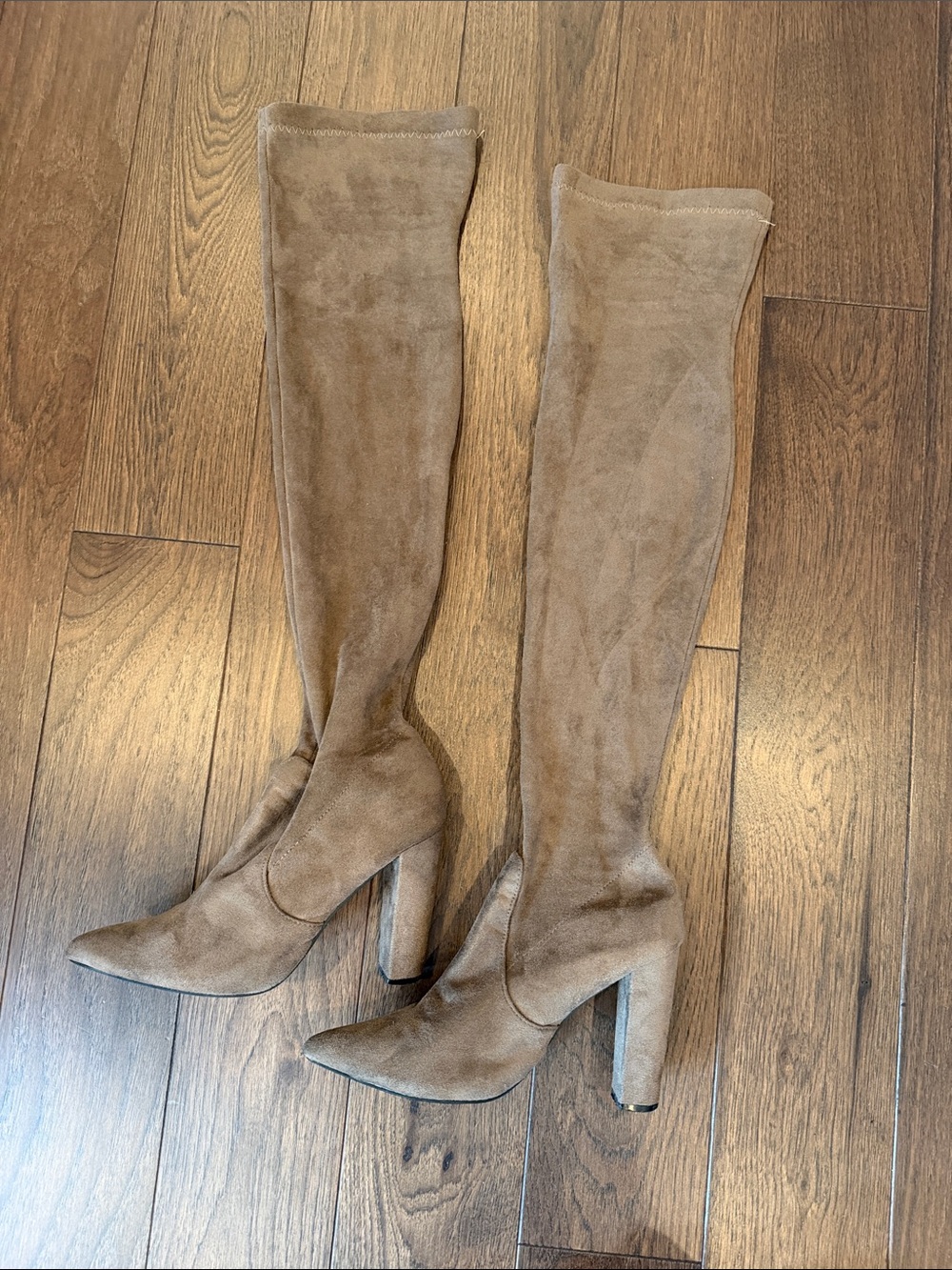 Forever 21 Knee High Pointed-Toe Block Heel Boots in Taupe Size 8 - C27-183